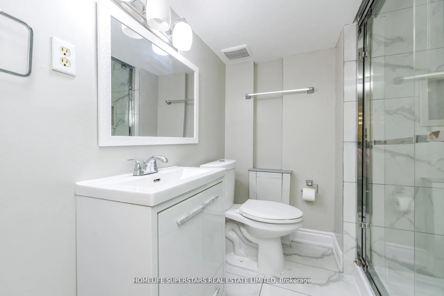 Photo 8 of 306 Royal Salisbury Way, Brampton, Madoc — HOMEH
