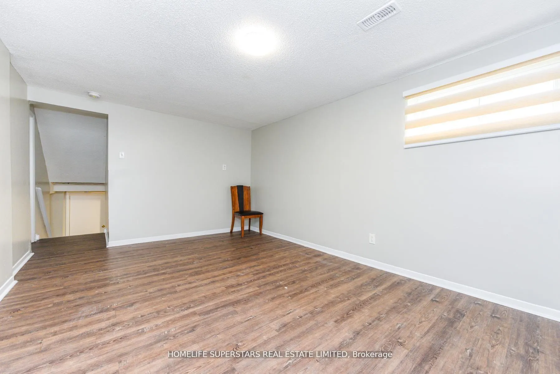 Photo 9 of 306 Royal Salisbury Way, Brampton, Madoc — HOMEH