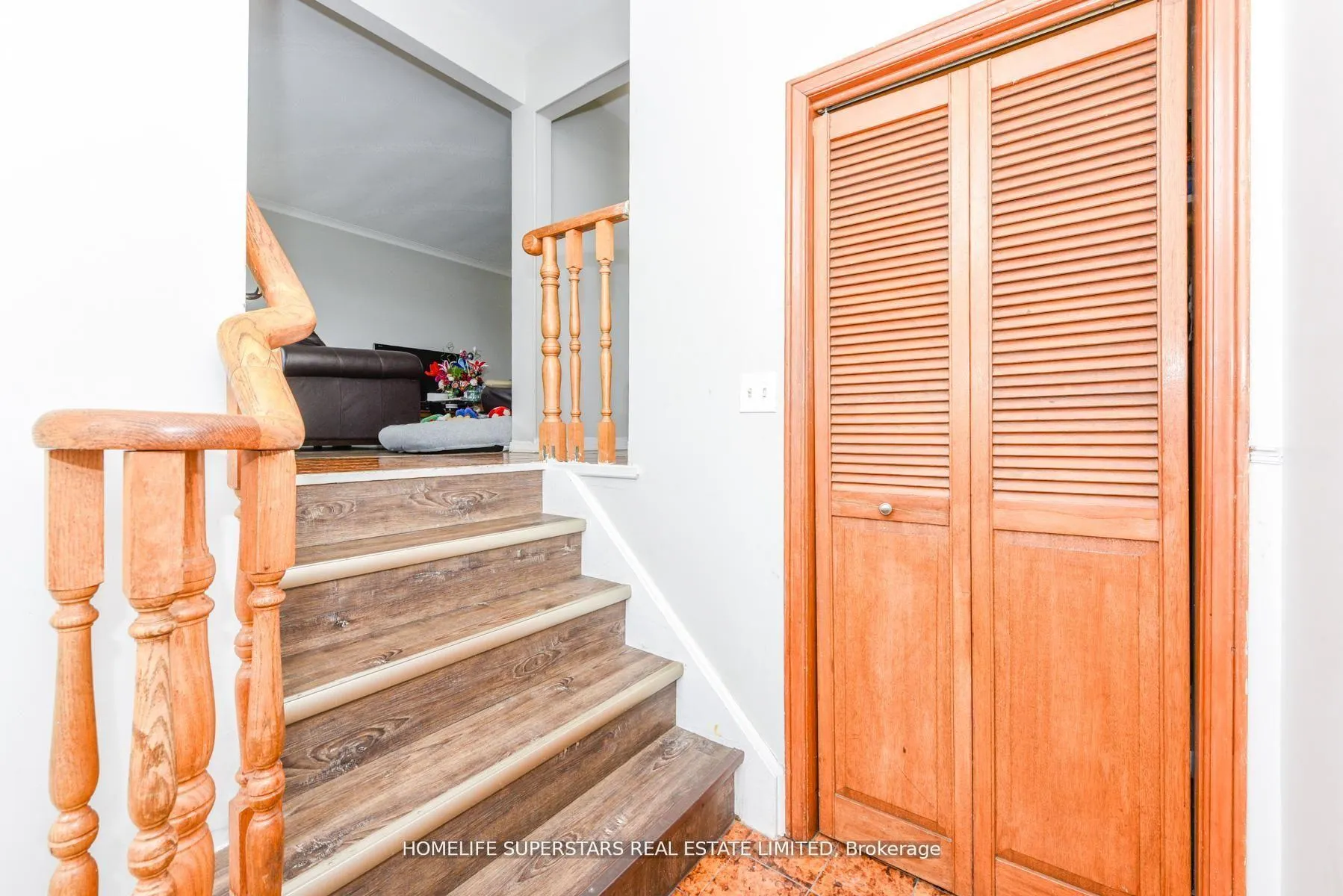 Photo 15 of 306 Royal Salisbury Way, Brampton, Madoc — HOMEH