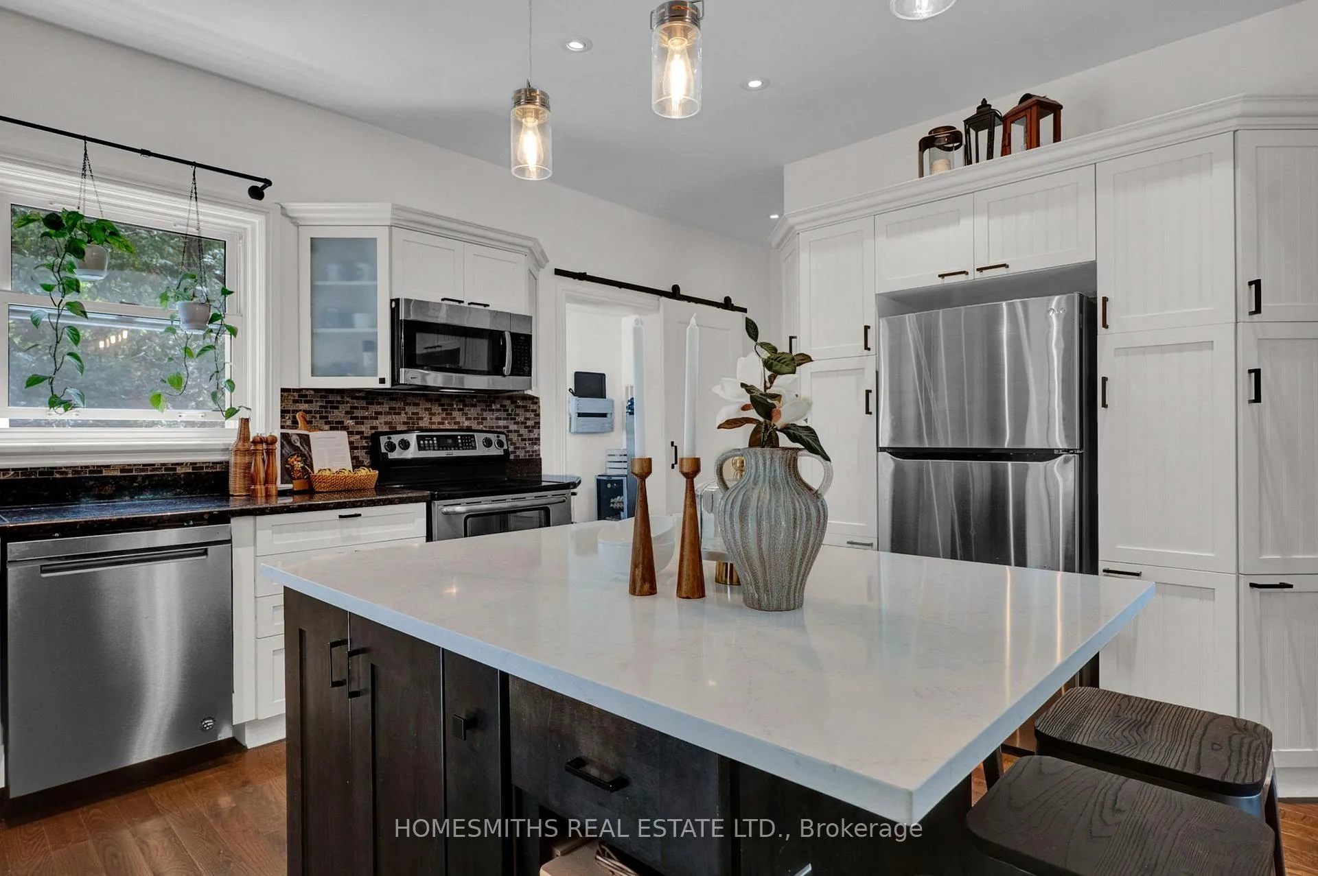 Photo 22 of 67 Centre Street, Clarington, Bowmanville — HOMEH