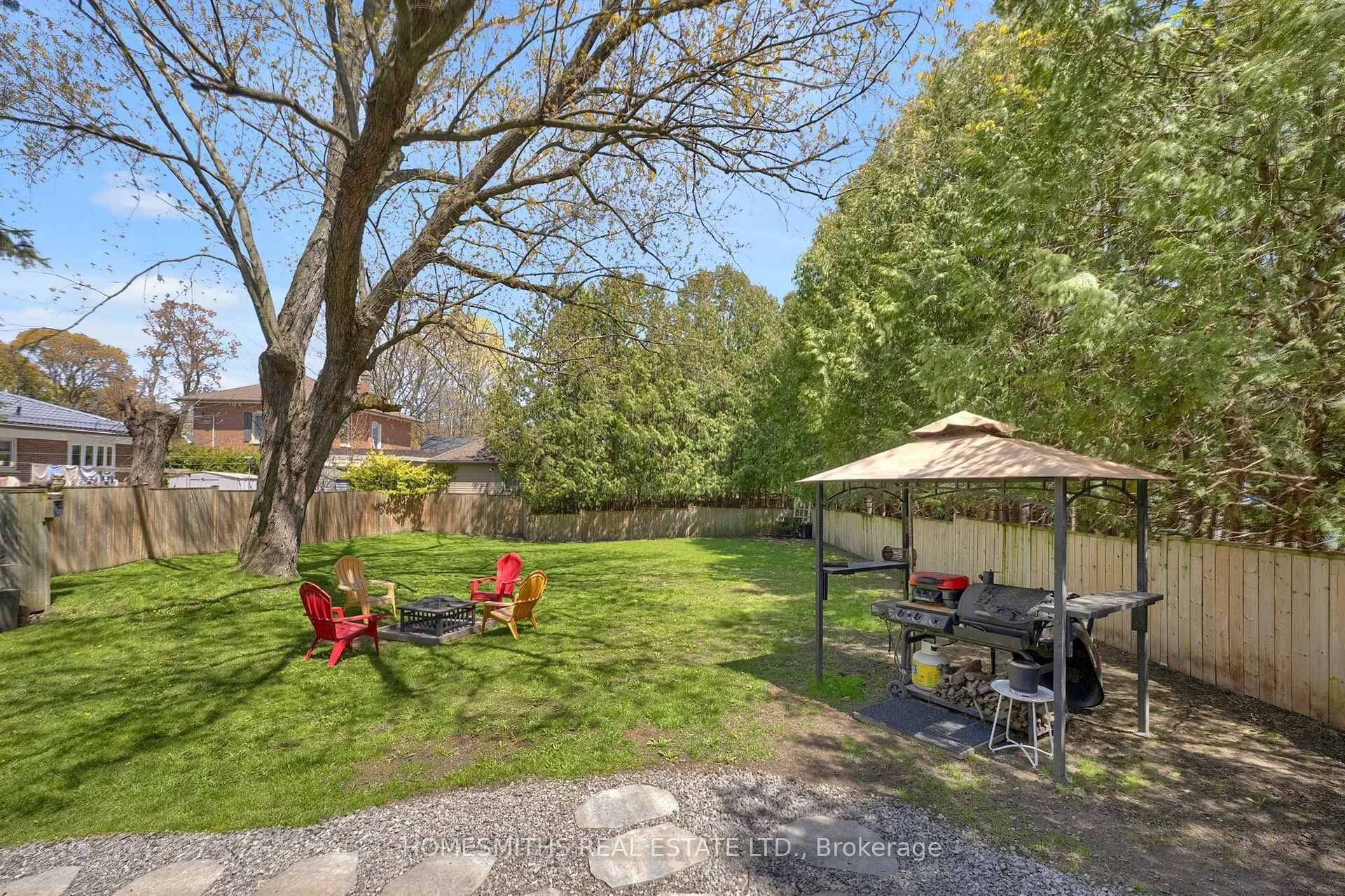 Photo 44 of 67 Centre Street, Clarington, Bowmanville — HOMEH