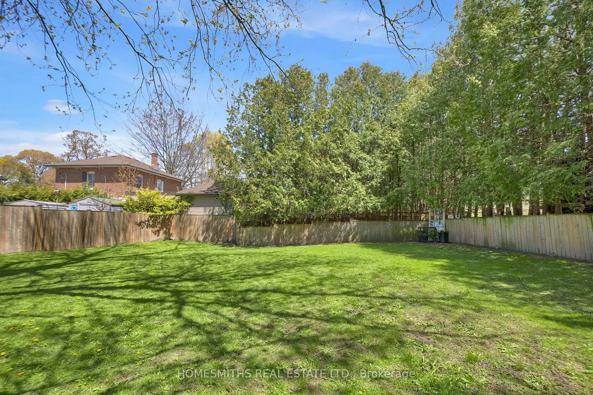Photo 46 of 67 Centre Street, Clarington, Bowmanville — HOMEH
