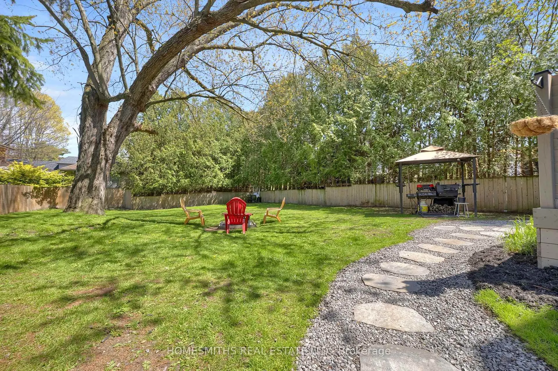 Photo 50 of 67 Centre Street, Clarington, Bowmanville — HOMEH