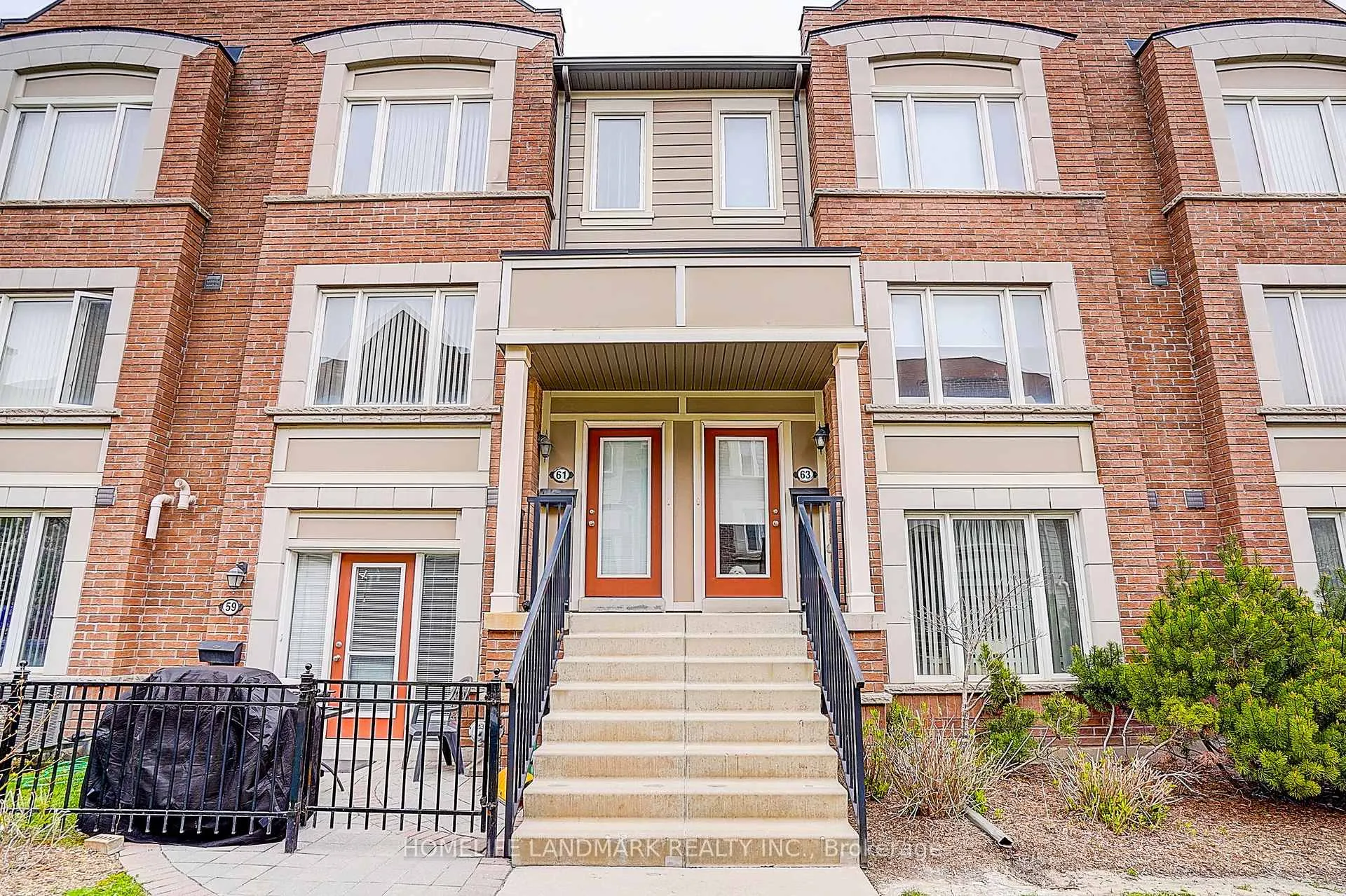Photo 3 of 61 Burton Howard Drive, Aurora, Bayview Northeast — HOMEH