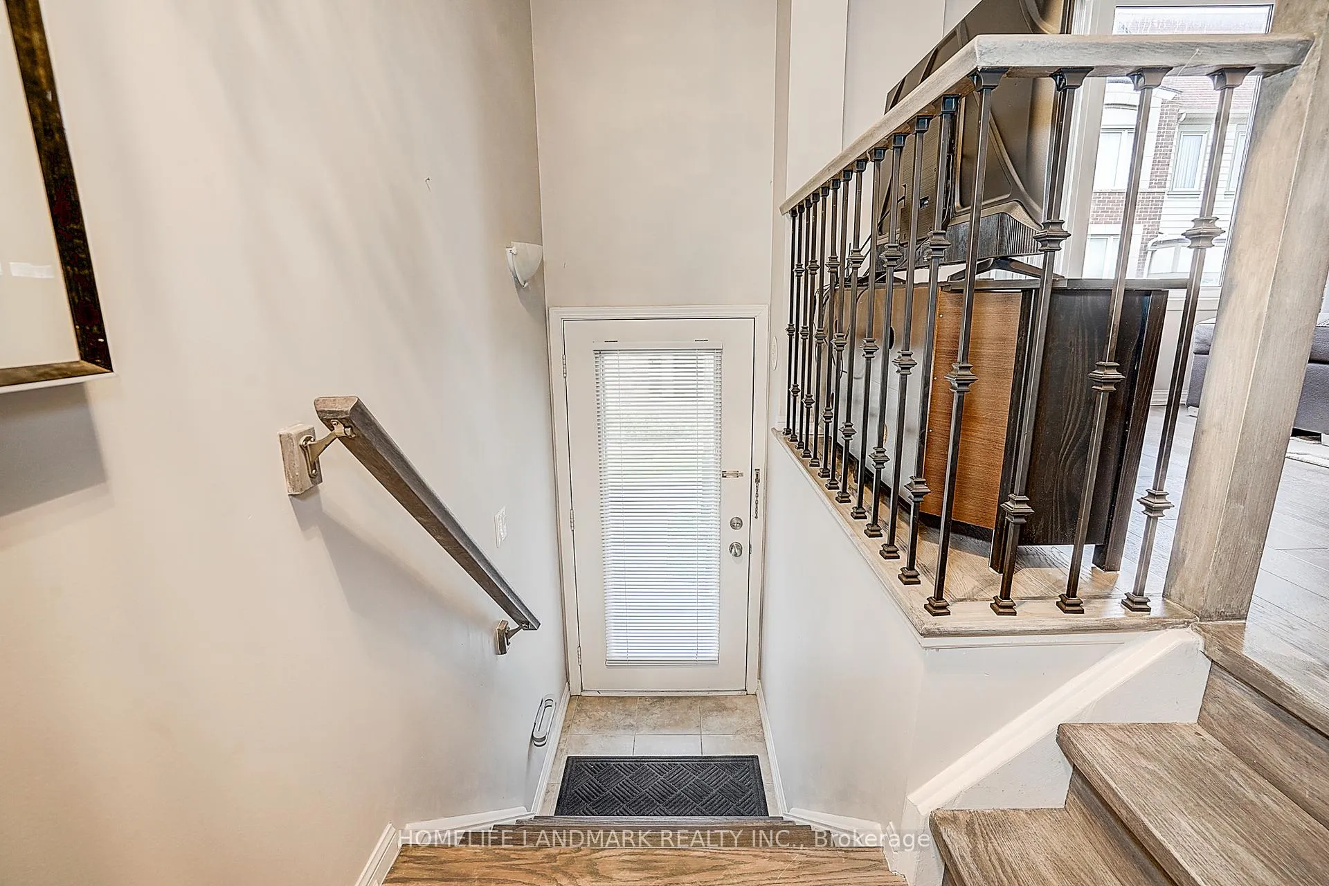 Photo 4 of 61 Burton Howard Drive, Aurora, Bayview Northeast — HOMEH