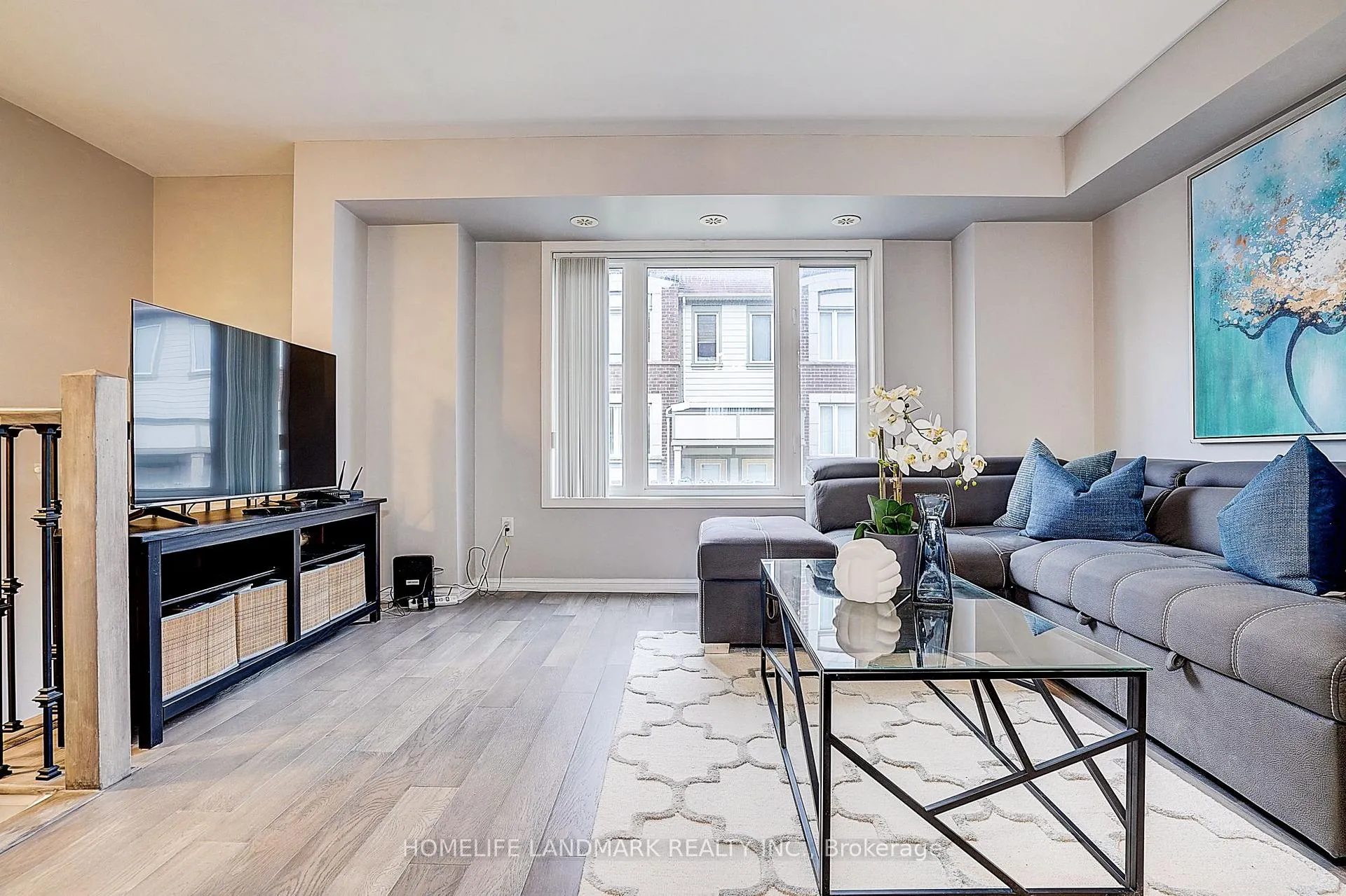 Photo 8 of 61 Burton Howard Drive, Aurora, Bayview Northeast — HOMEH