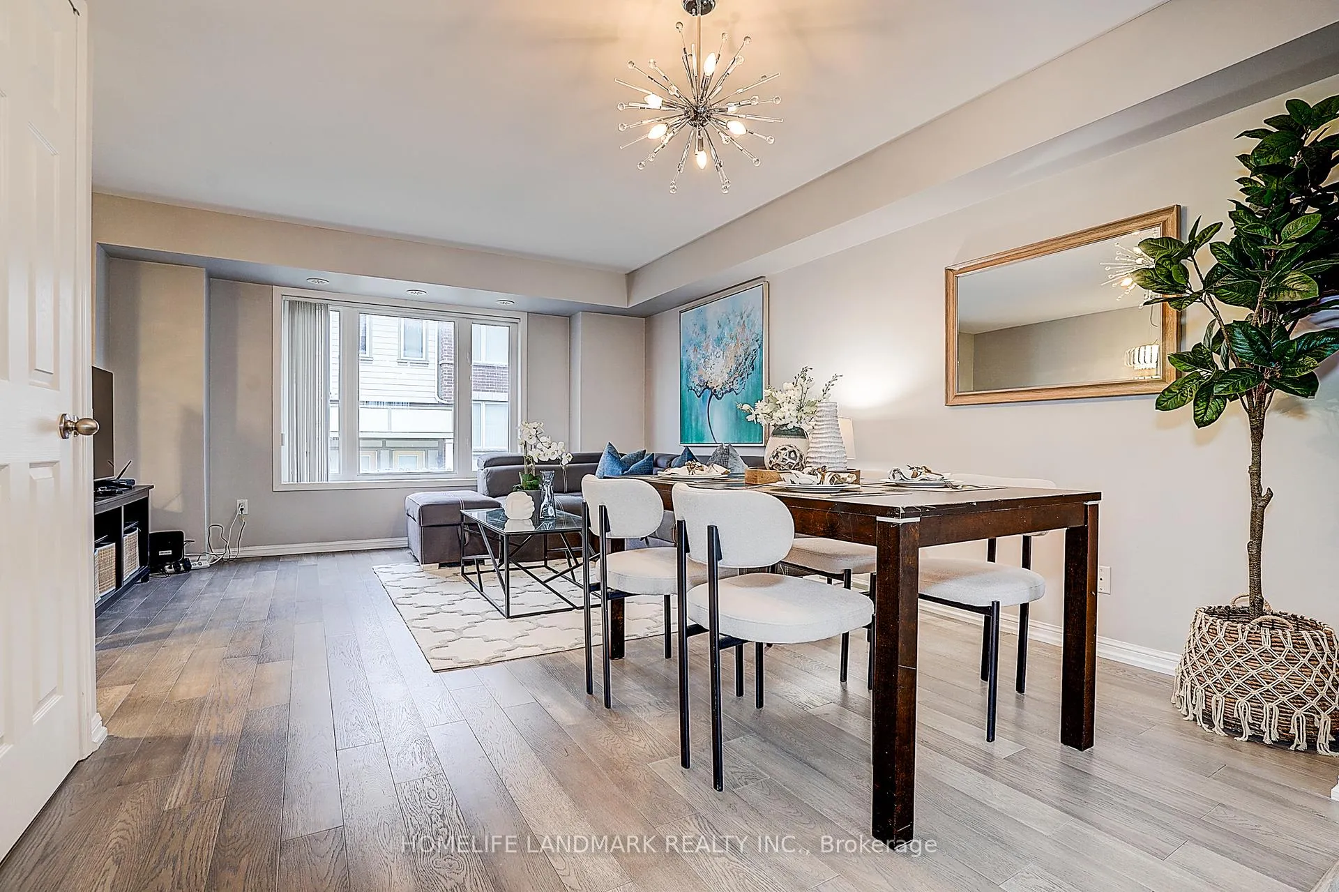 Photo 12 of 61 Burton Howard Drive, Aurora, Bayview Northeast — HOMEH