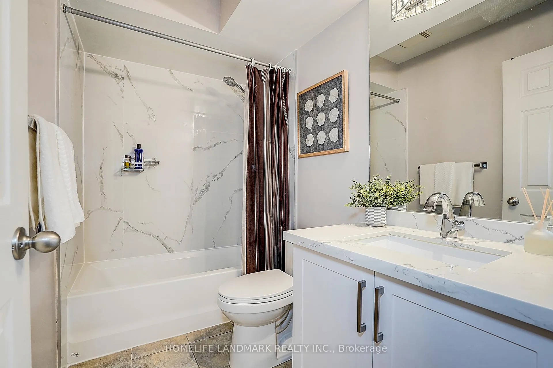 Photo 35 of 61 Burton Howard Drive, Aurora, Bayview Northeast — HOMEH