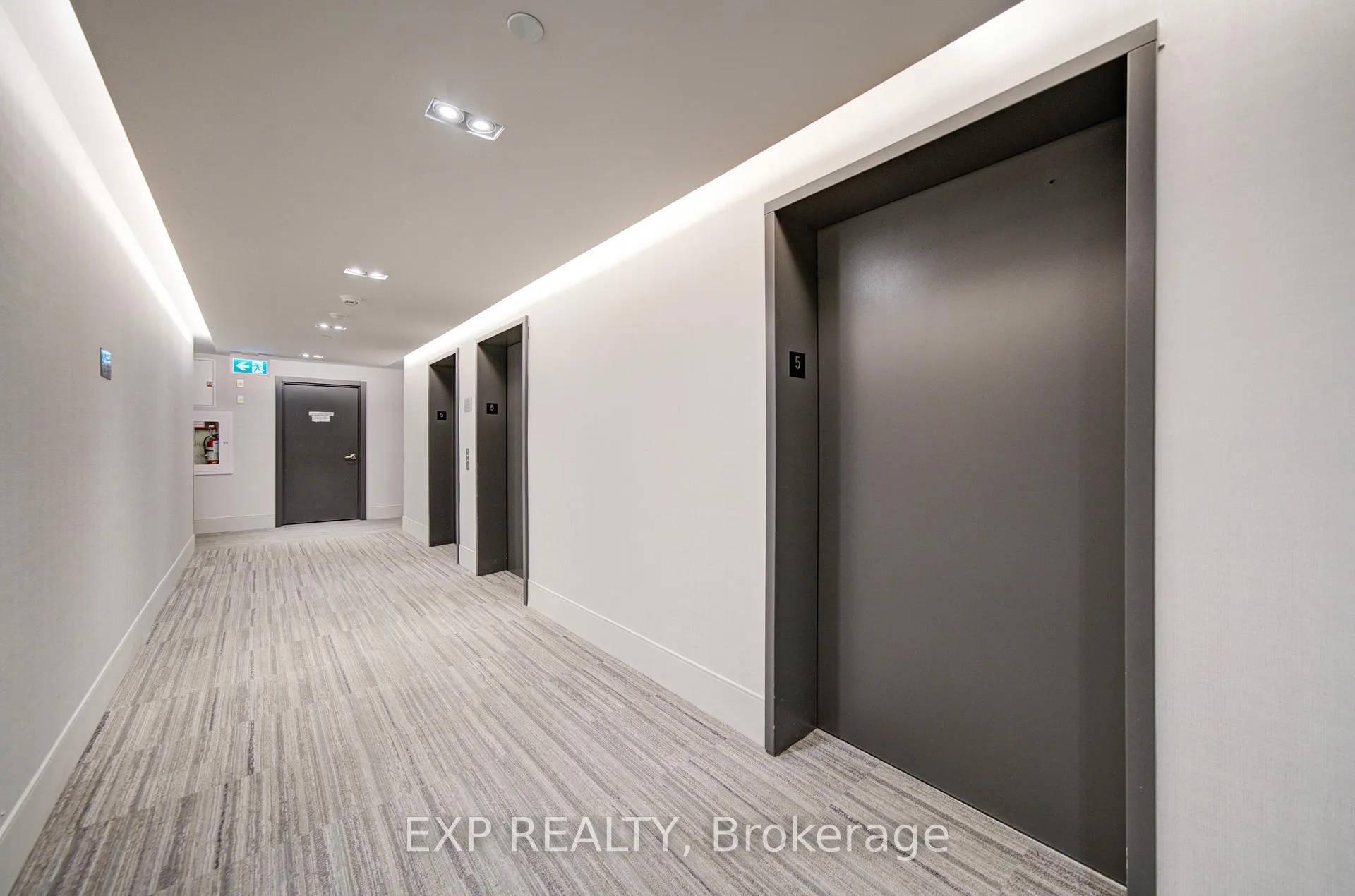 Photo 7 of Unit 515, 38 Water Walk Drive, Markham, Unionville — HOMEH