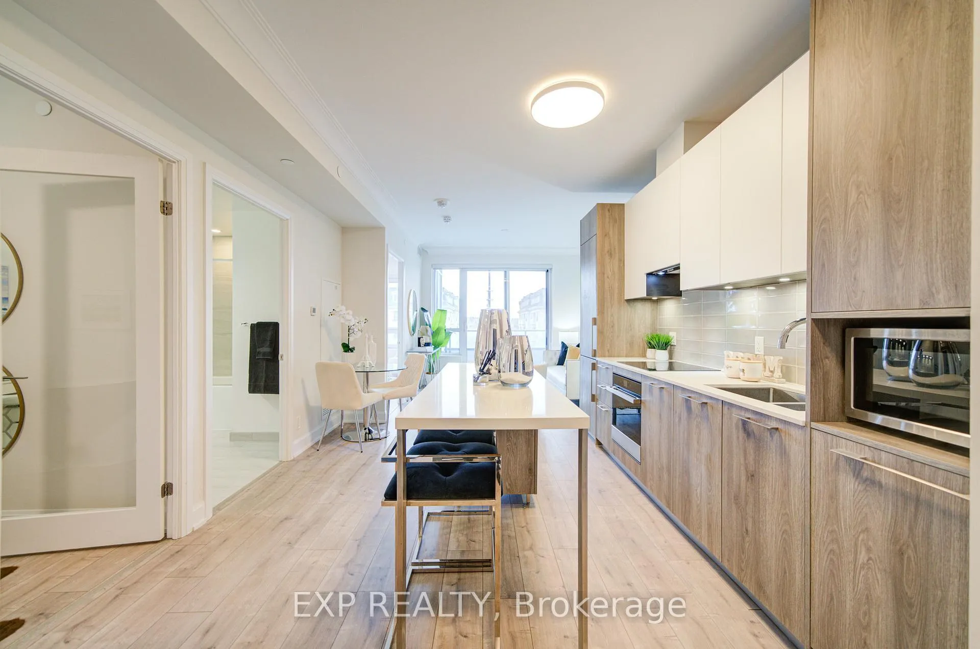 Photo 10 of Unit 515, 38 Water Walk Drive, Markham, Unionville — HOMEH