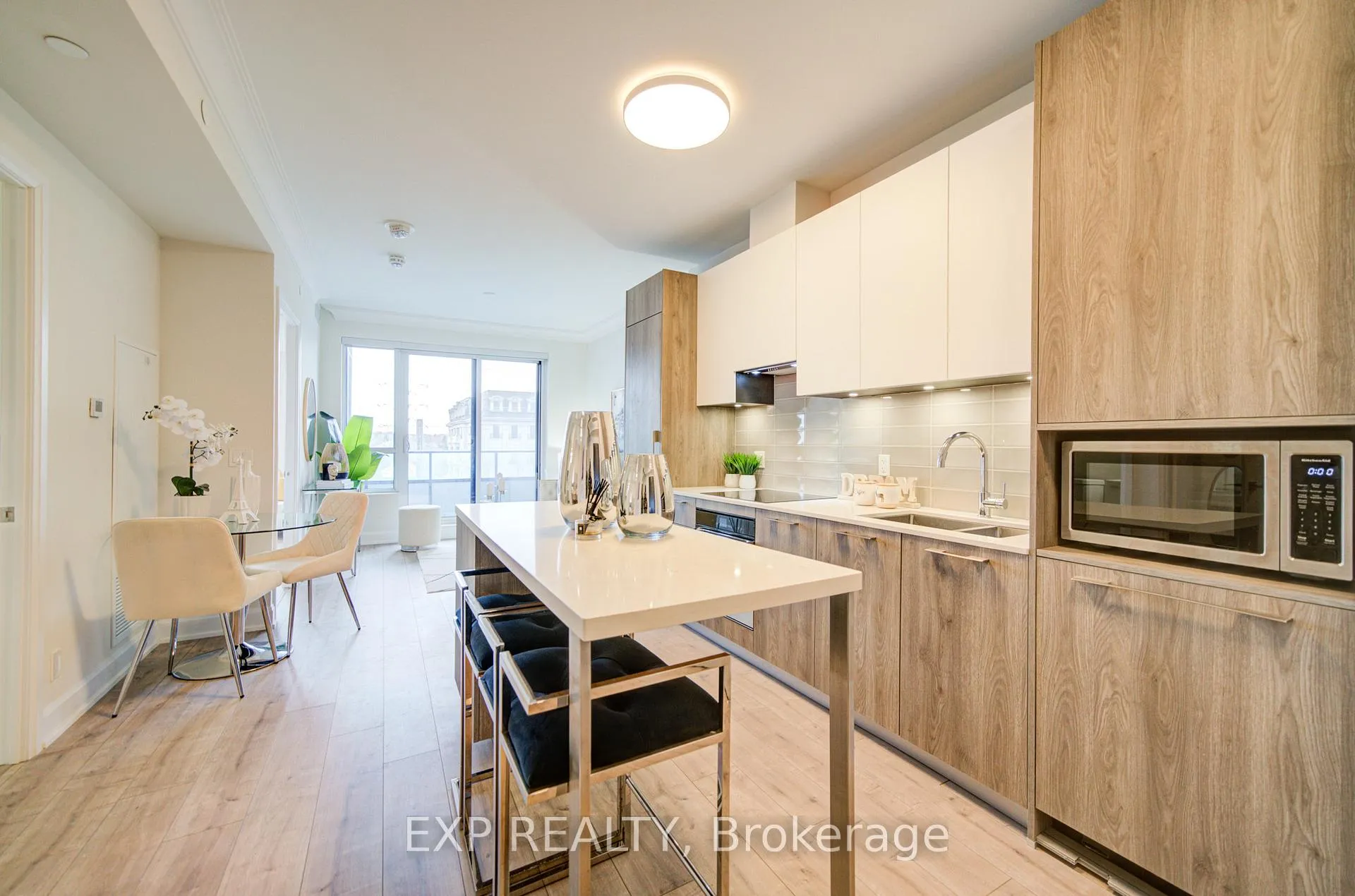 Photo 12 of Unit 515, 38 Water Walk Drive, Markham, Unionville — HOMEH
