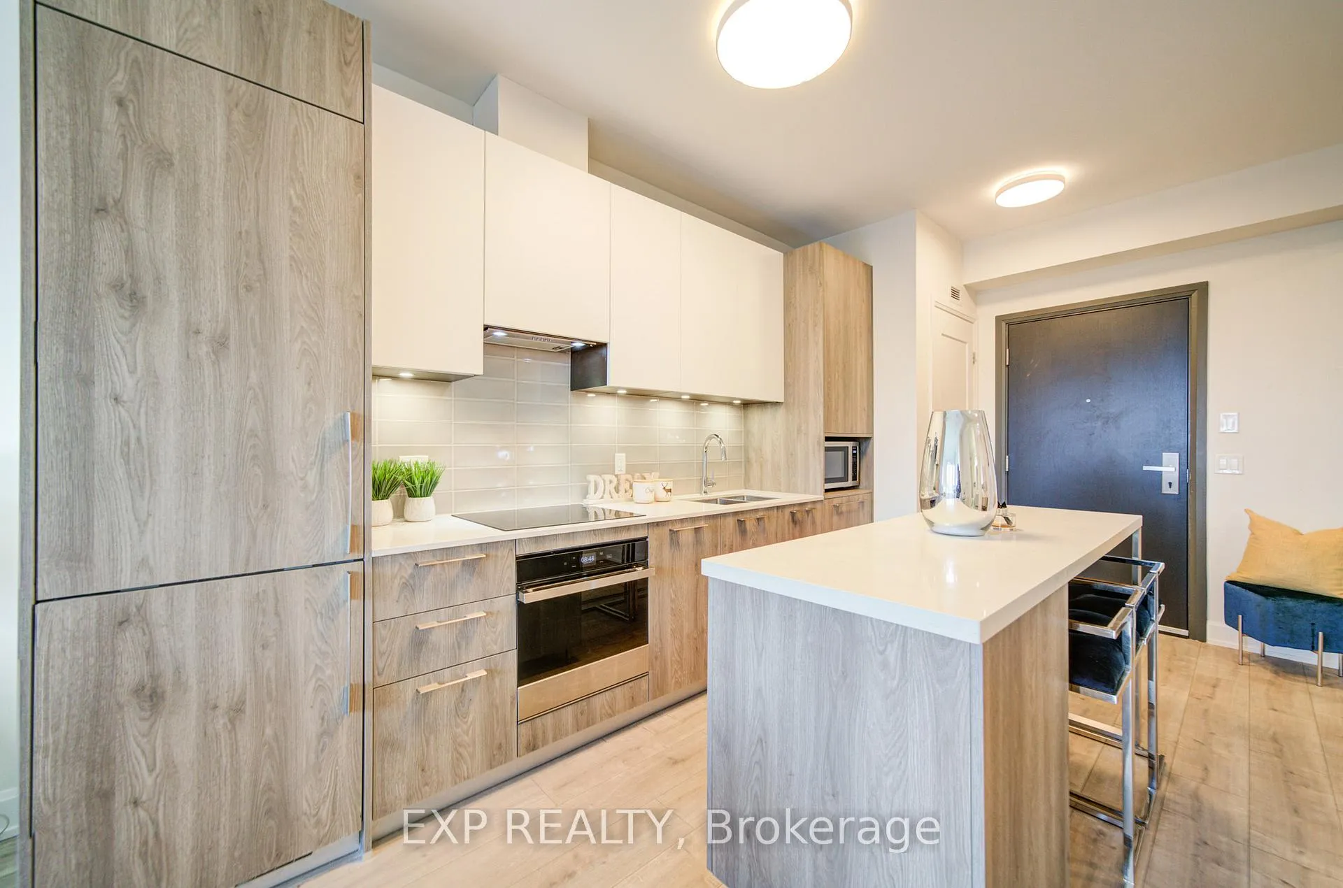 Photo 14 of Unit 515, 38 Water Walk Drive, Markham, Unionville — HOMEH