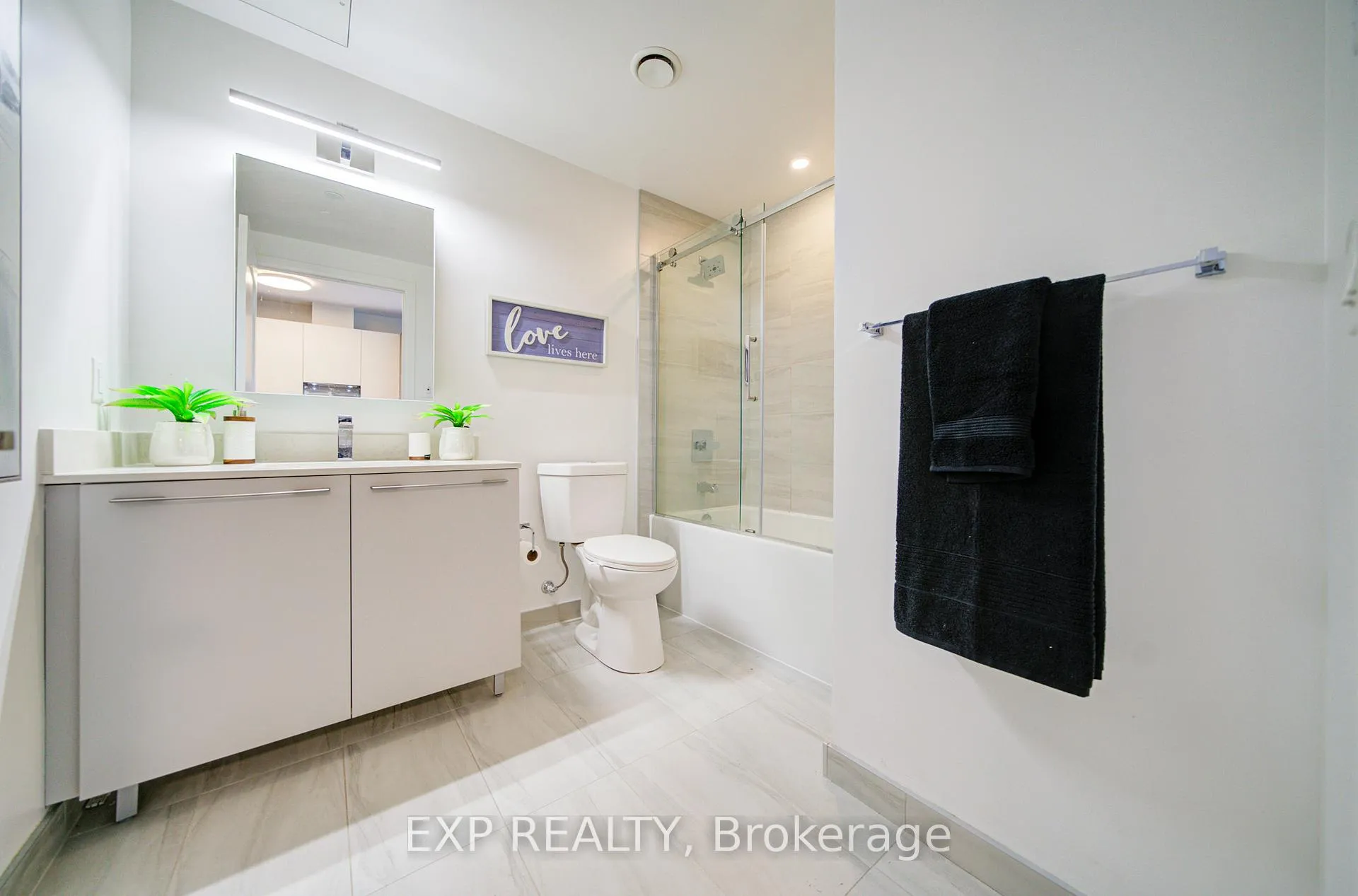 Photo 20 of Unit 515, 38 Water Walk Drive, Markham, Unionville — HOMEH