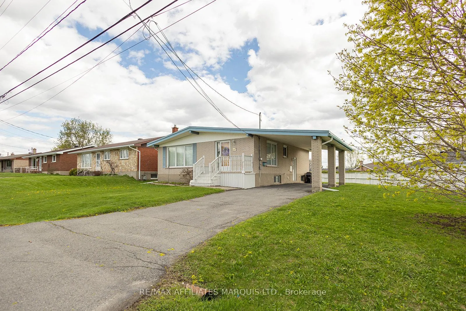 Photo 3 of 304 Balmoral Avenue, Cornwall — HOMEH