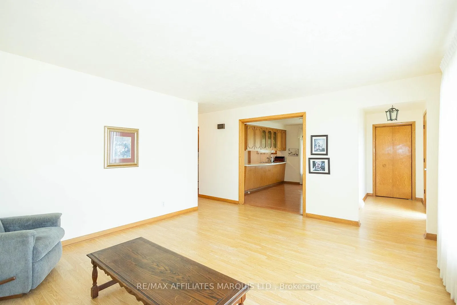 Photo 5 of 304 Balmoral Avenue, Cornwall — HOMEH