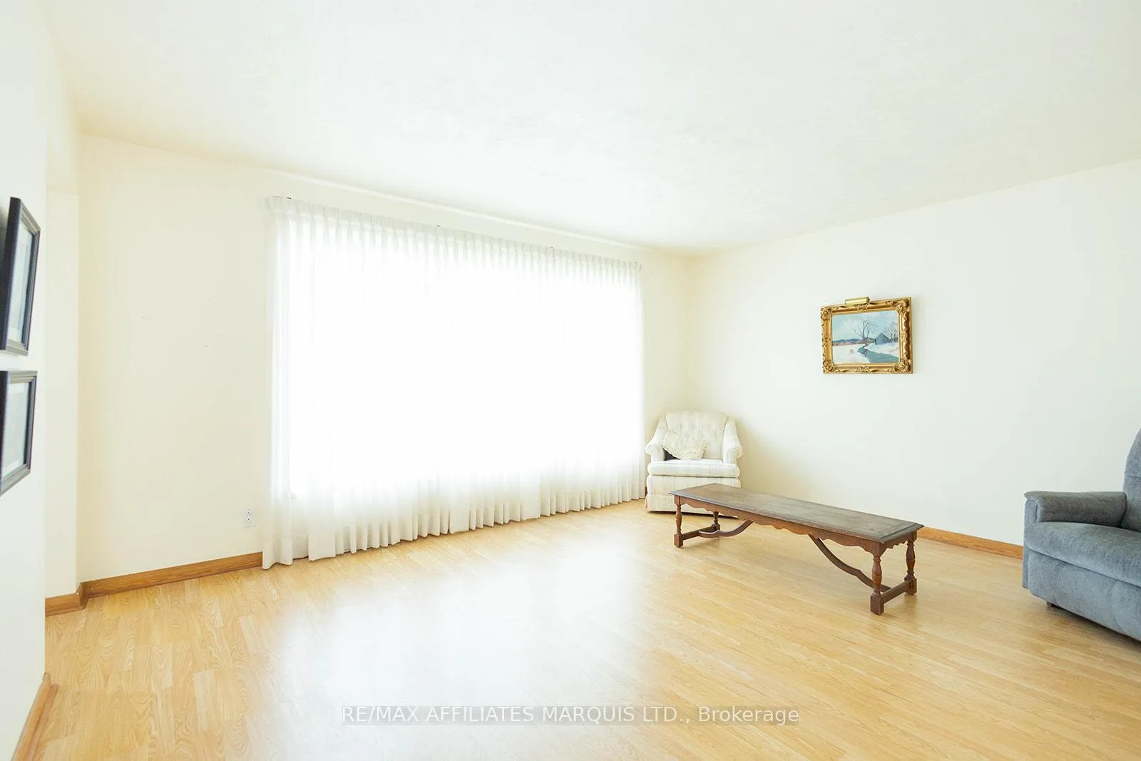 Photo 6 of 304 Balmoral Avenue, Cornwall — HOMEH