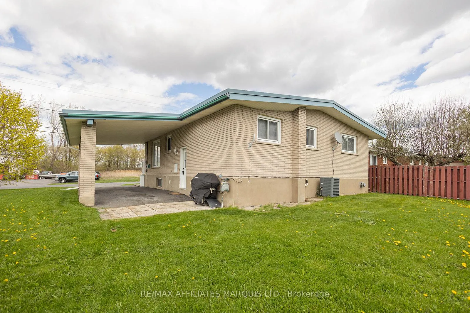 Photo 32 of 304 Balmoral Avenue, Cornwall — HOMEH