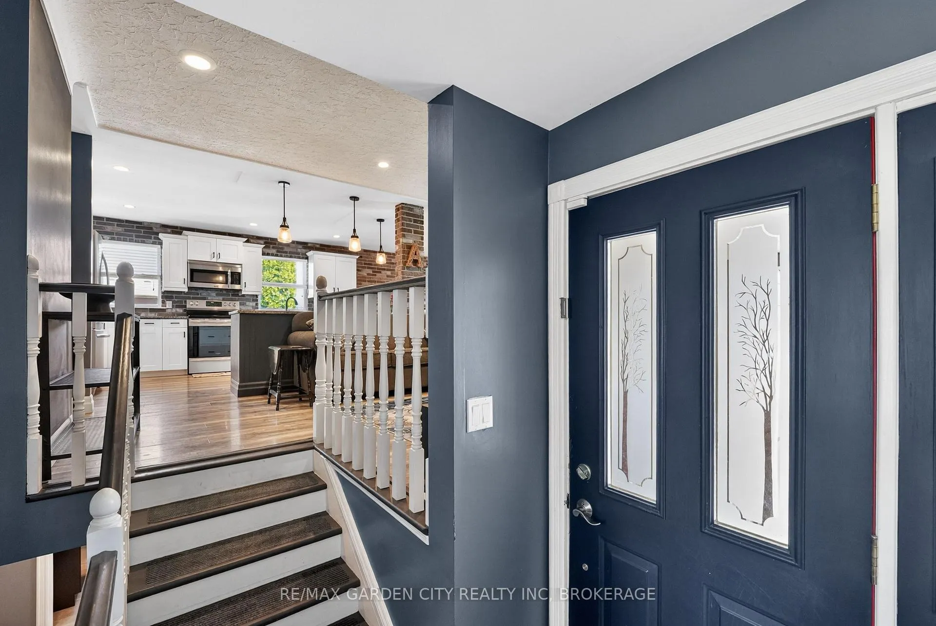 Photo 7 of 725 Clare Avenue, Welland, N. Welland — HOMEH