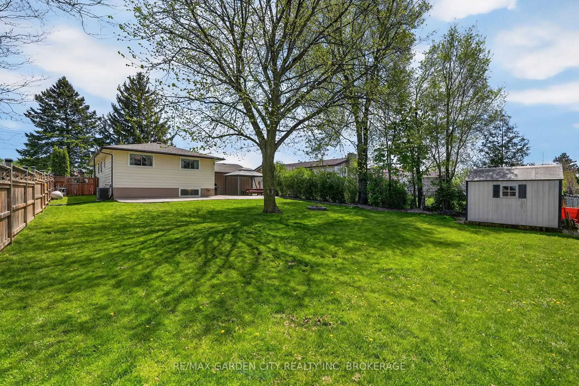 Photo 36 of 725 Clare Avenue, Welland, N. Welland — HOMEH