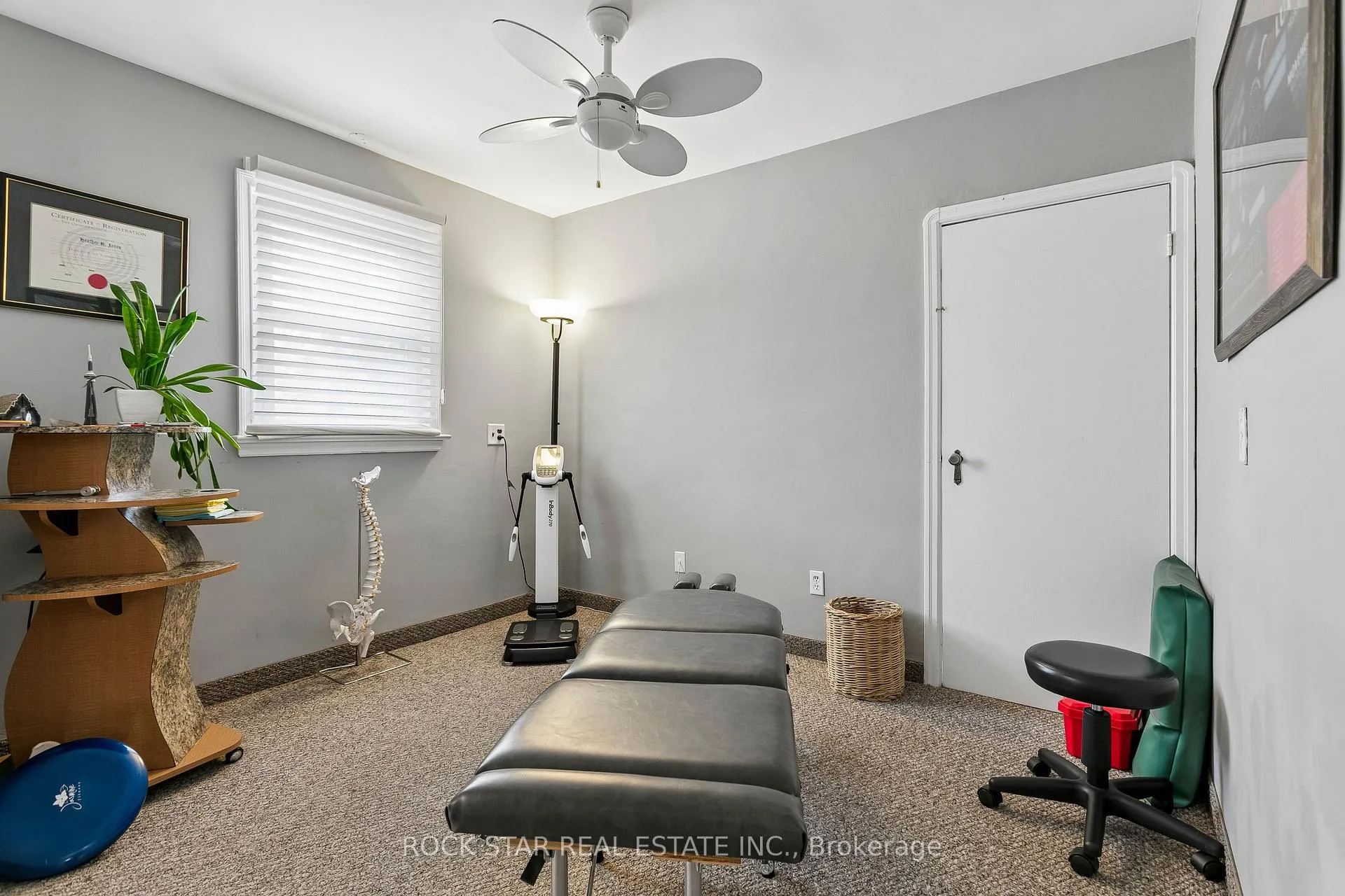 Photo 10 of 379 Ontario Street S, Milton, Timberlea — HOMEH