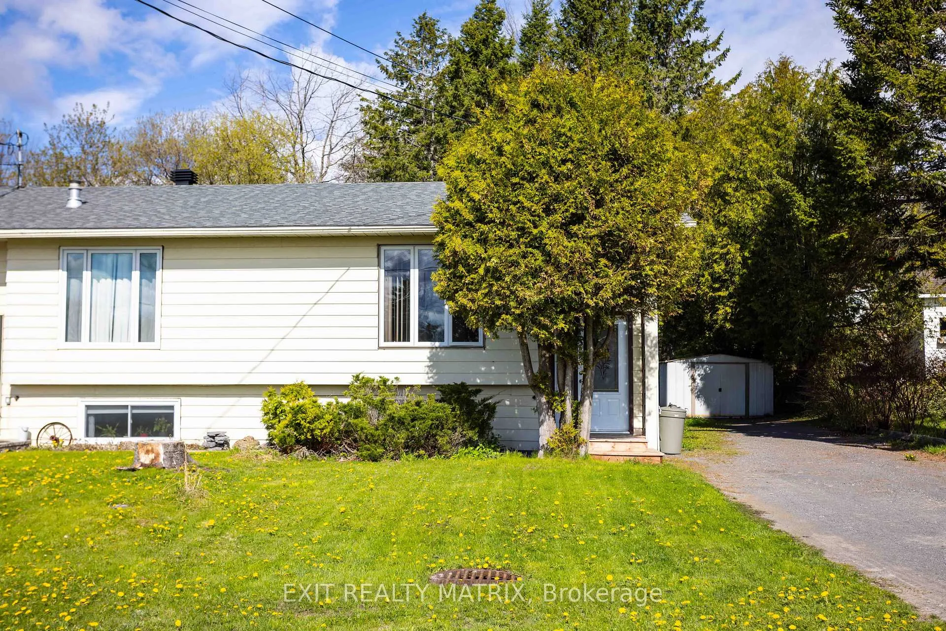 Photo 1 of 82 Bertha Avenue, Champlain, Vankleek Hill — HOMEH