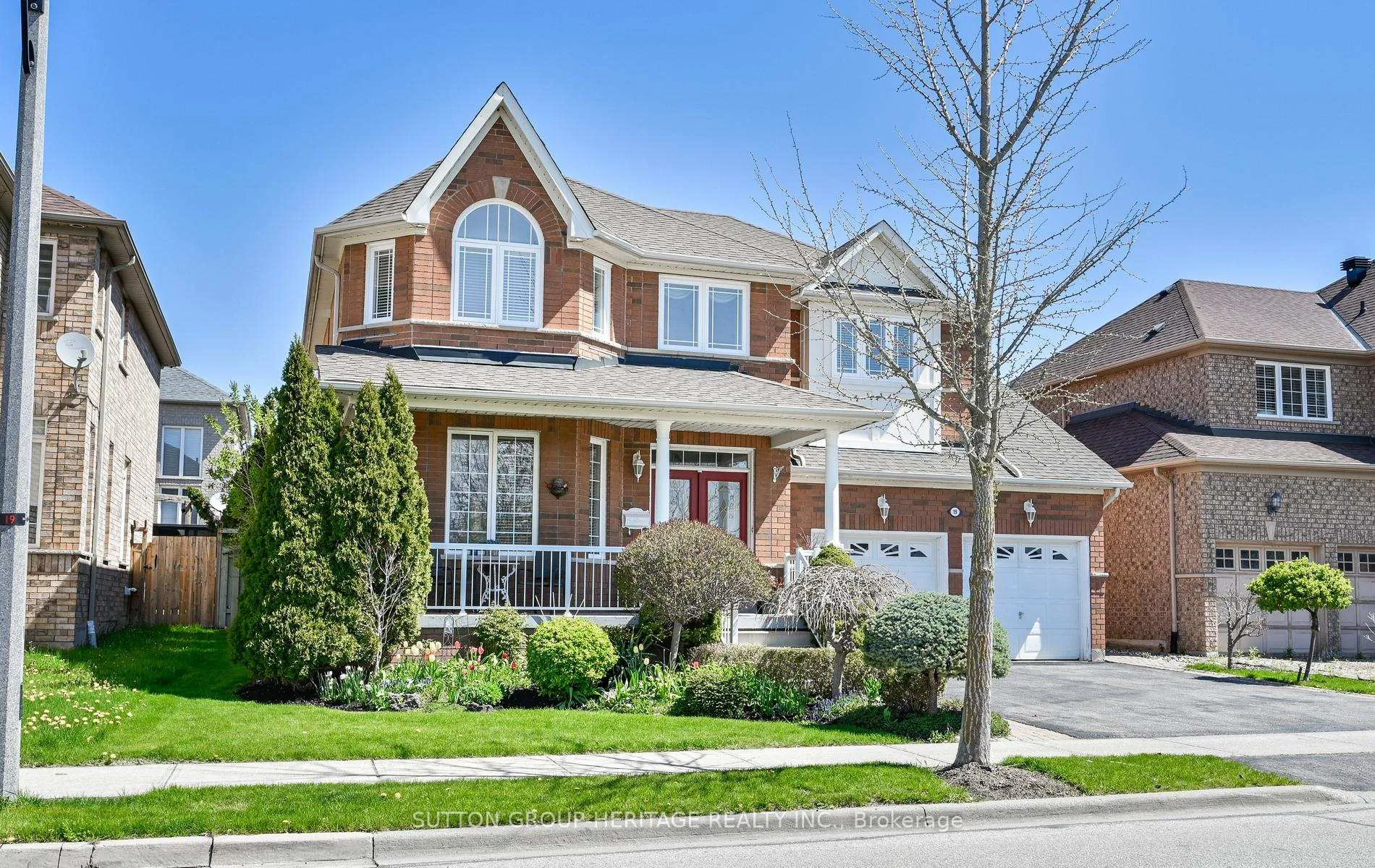 Photo 3 of 19 Country Ridge Drive, Markham, Wismer — HOMEH