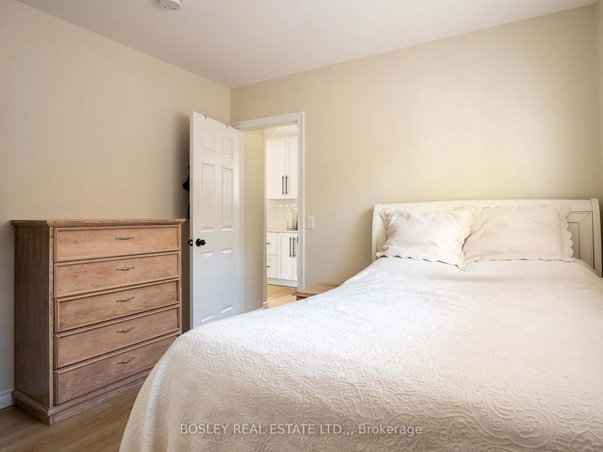 Photo 14 of 19 Water Street, St. Catharines, Downtown — HOMEH