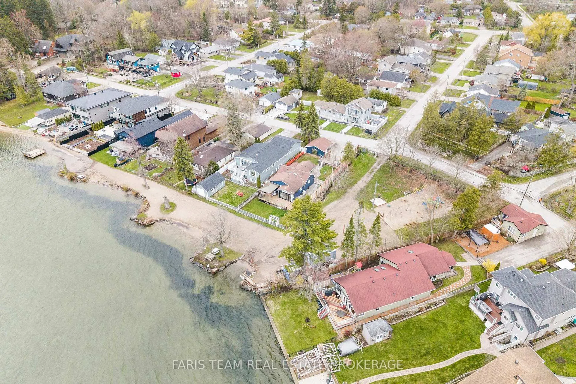 Photo 4 of 2003 Inglewood Drive, Innisfil, Alcona — HOMEH