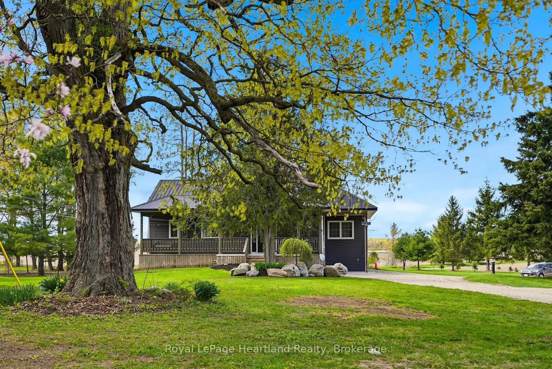 Photo 5 of 5106 5th Line, Minto — HOMEH
