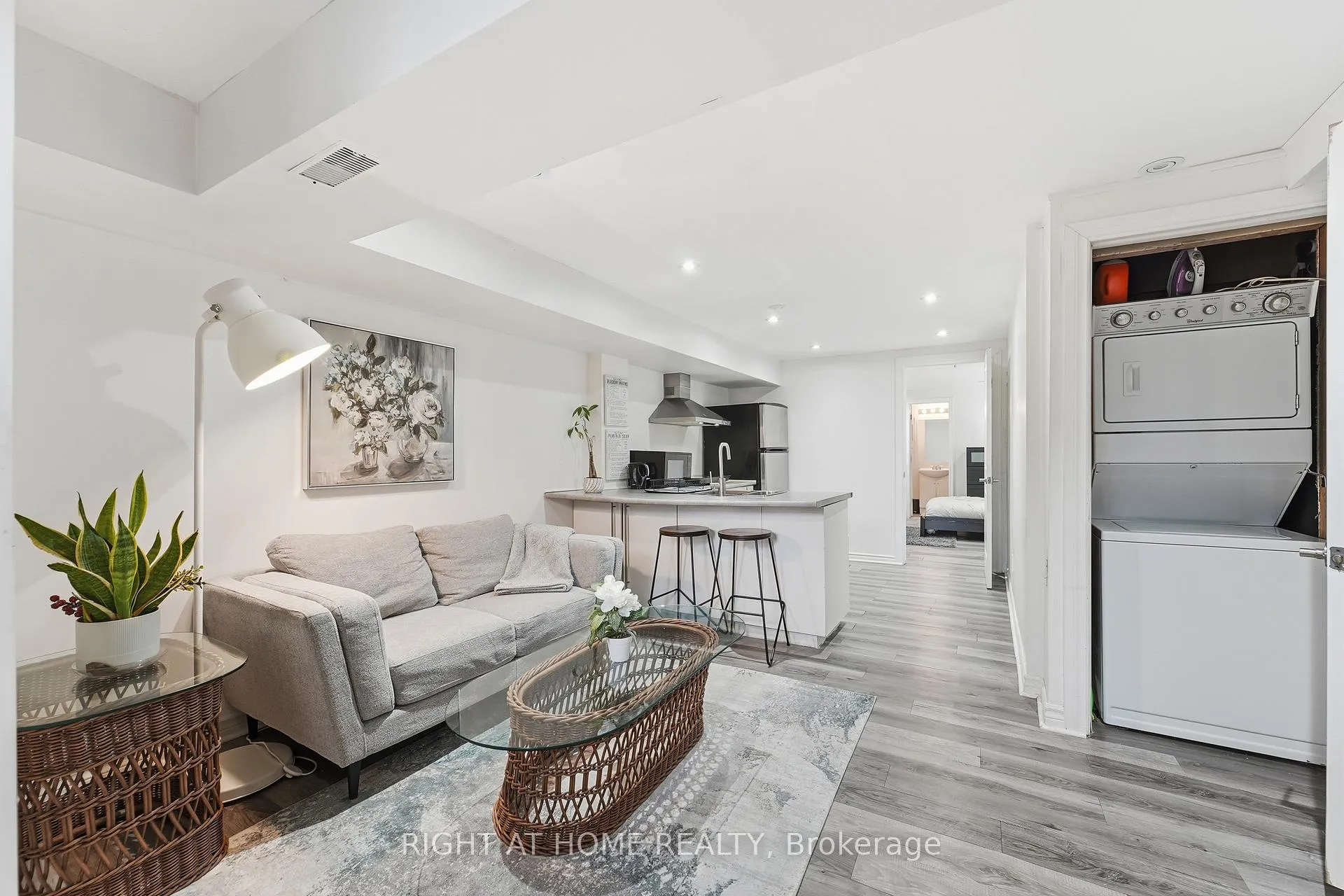 Photo 5 of Unit Lower, 2825 St. Clair Avenue E, Toronto, O'Connor-Parkview — HOMEH