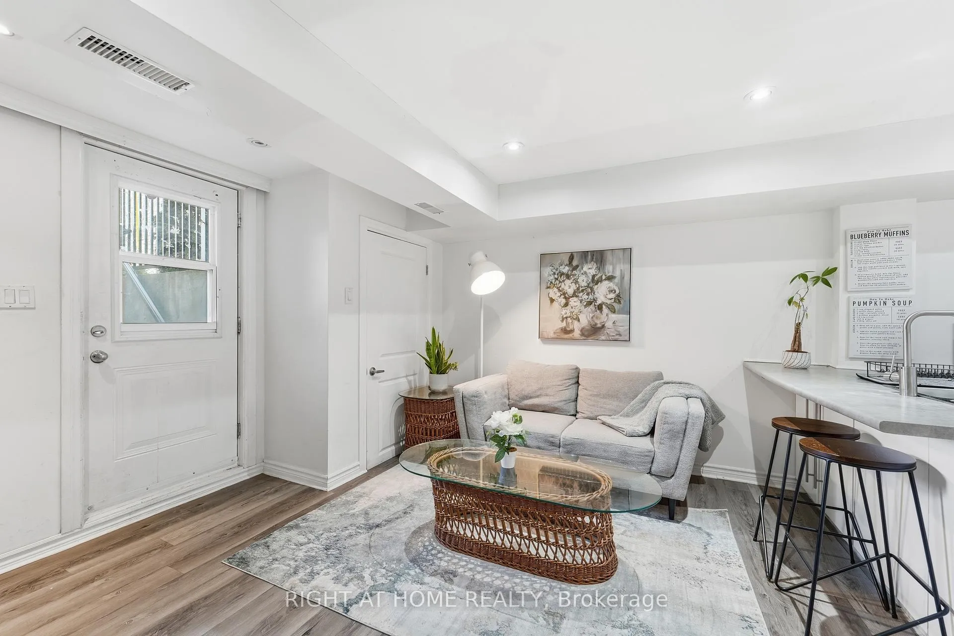 Photo 9 of Unit Lower, 2825 St. Clair Avenue E, Toronto, O'Connor-Parkview — HOMEH