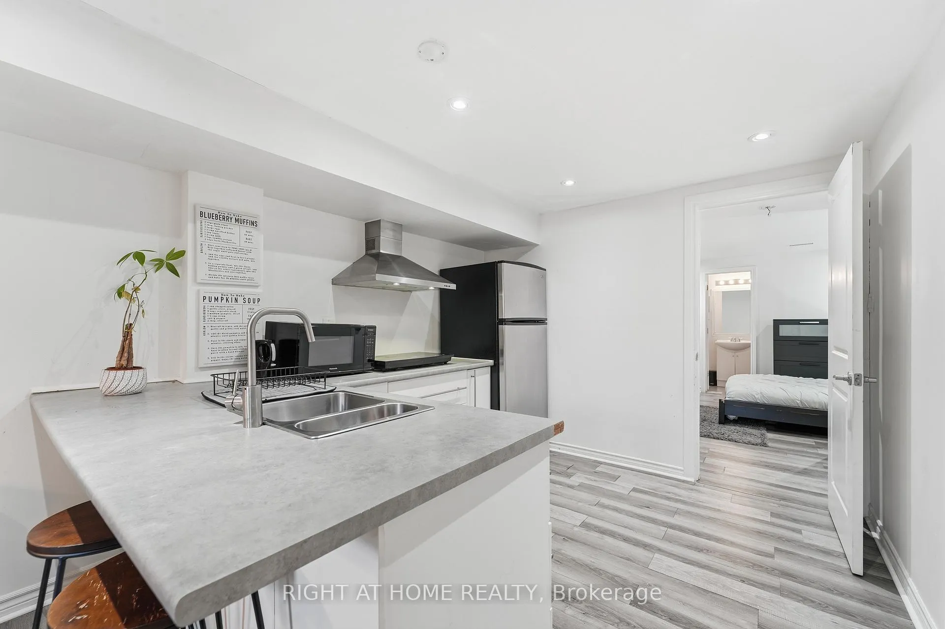 Photo 11 of Unit Lower, 2825 St. Clair Avenue E, Toronto, O'Connor-Parkview — HOMEH