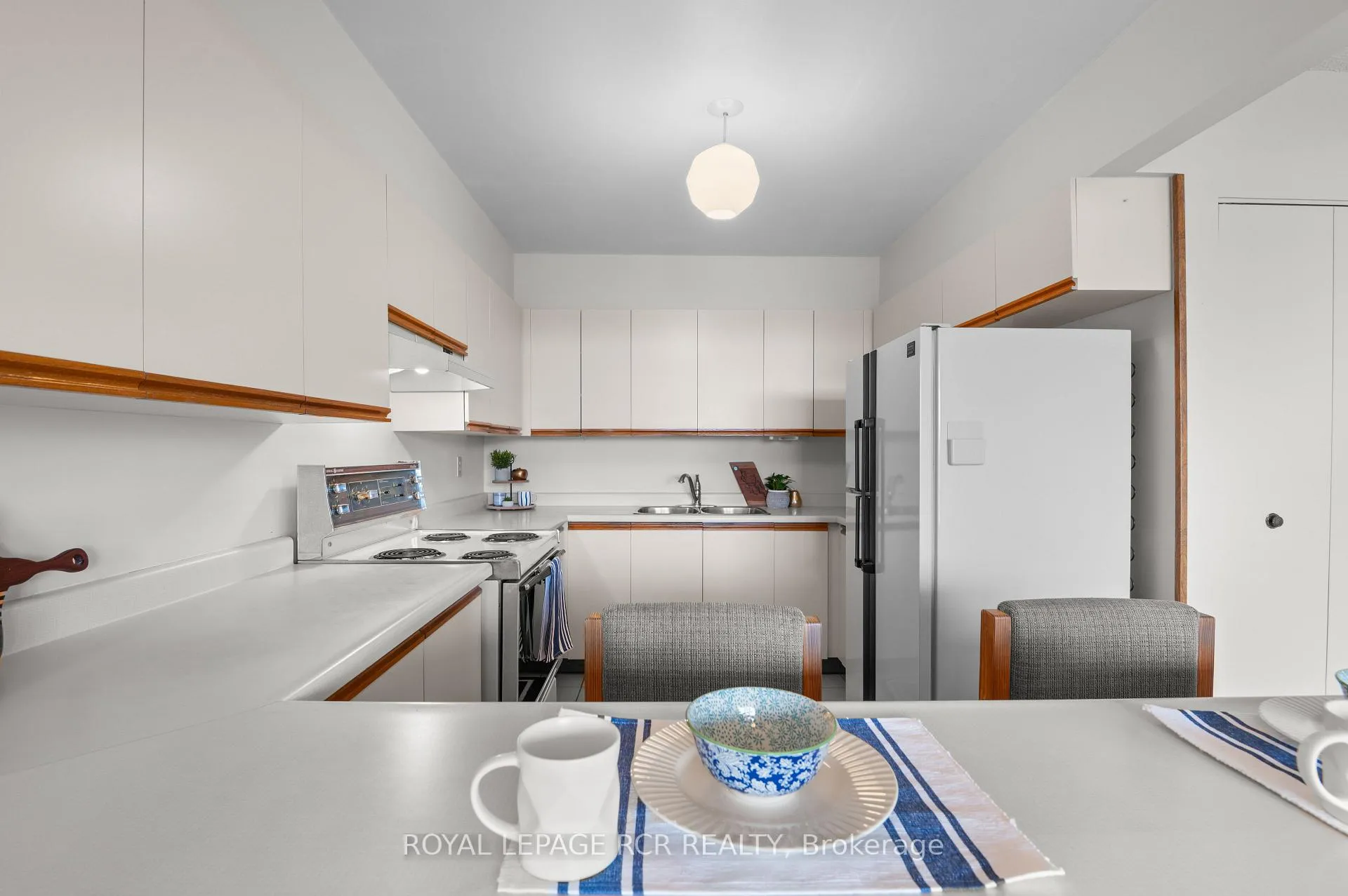 Photo 8 of Unit 51, 16 Fourth Street, Orangeville — HOMEH