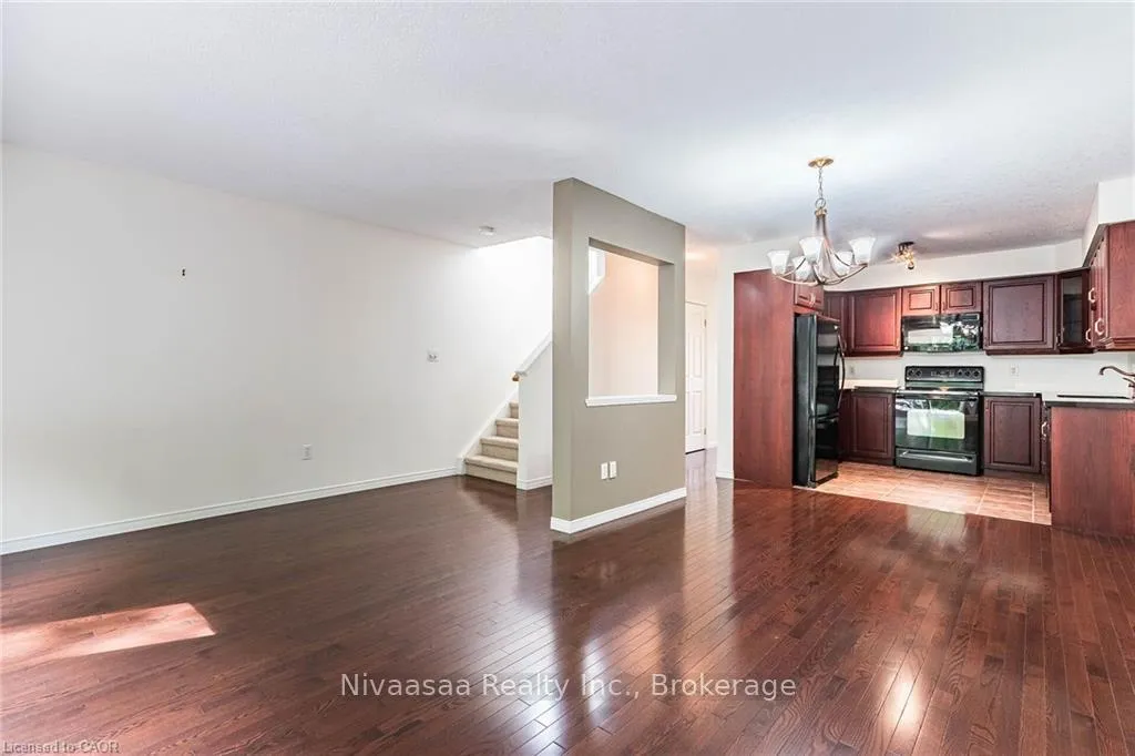 Photo 5 of 110 Activa Avenue, Waterloo — HOMEH