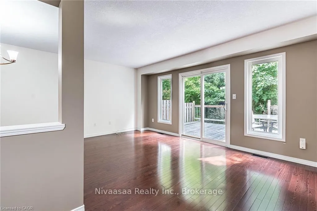 Photo 7 of 110 Activa Avenue, Waterloo — HOMEH