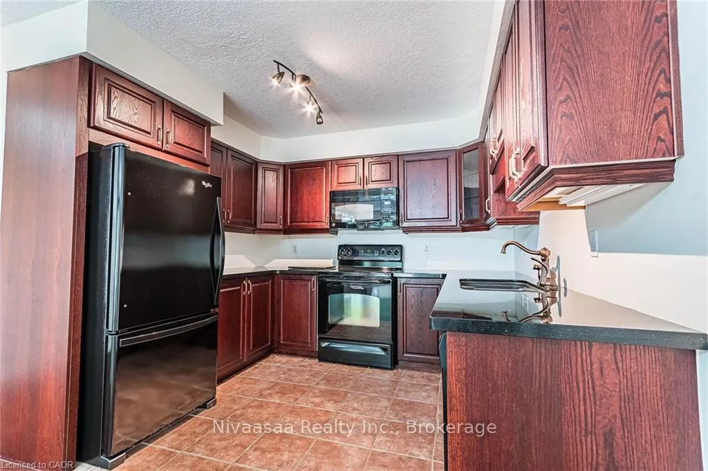 Photo 10 of 110 Activa Avenue, Waterloo — HOMEH