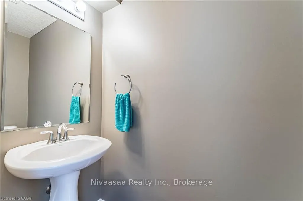Photo 14 of 110 Activa Avenue, Waterloo — HOMEH