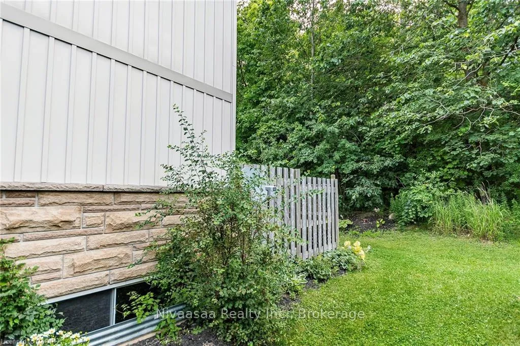 Photo 33 of 110 Activa Avenue, Waterloo — HOMEH
