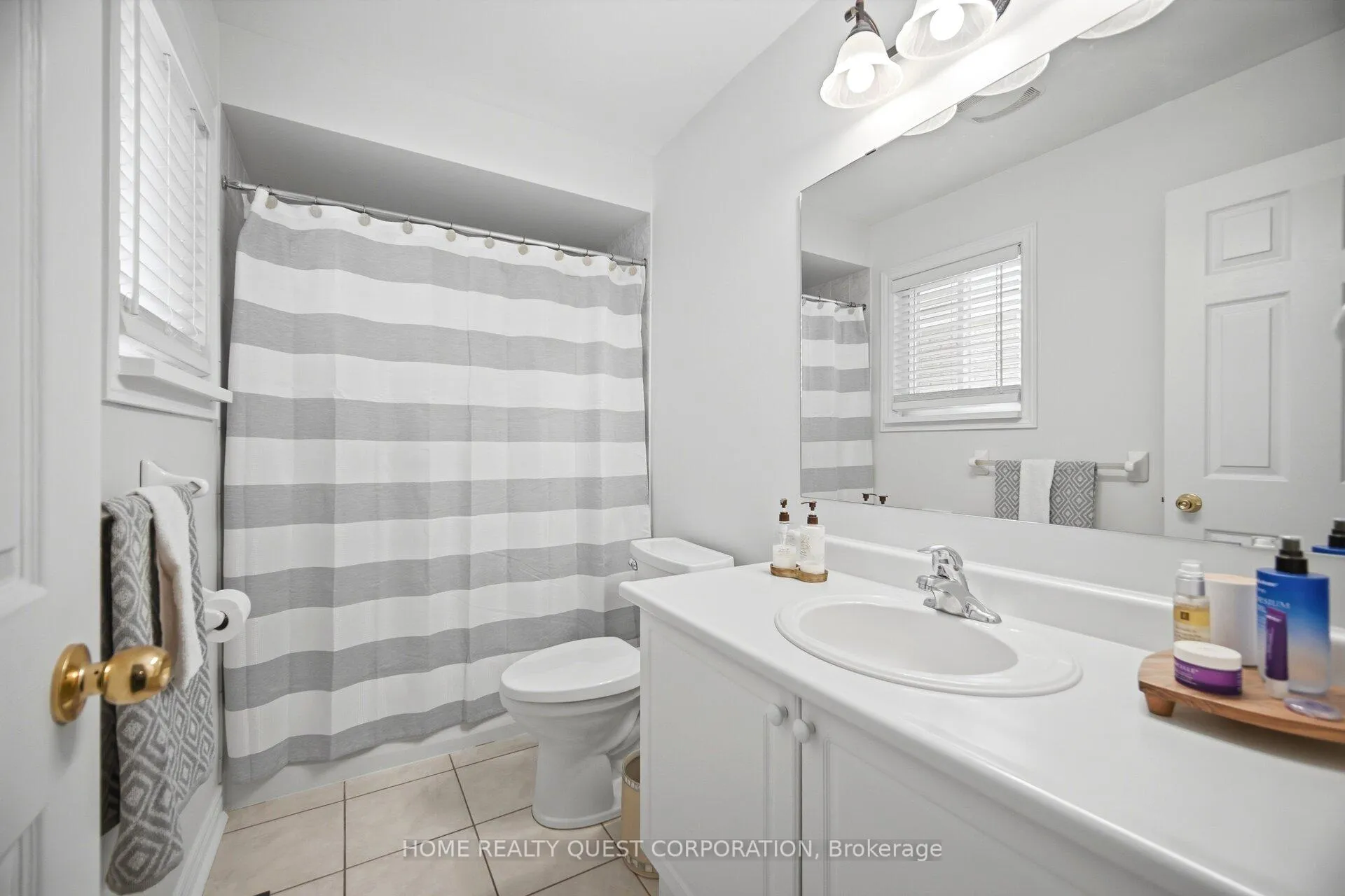 Photo 15 of 346 Centennial Forest Drive, Milton, Timberlea — HOMEH