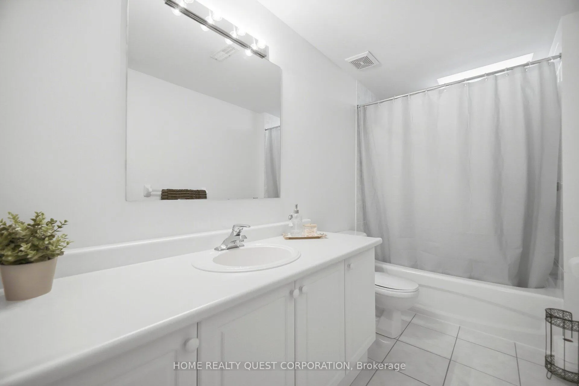 Photo 26 of 346 Centennial Forest Drive, Milton, Timberlea — HOMEH