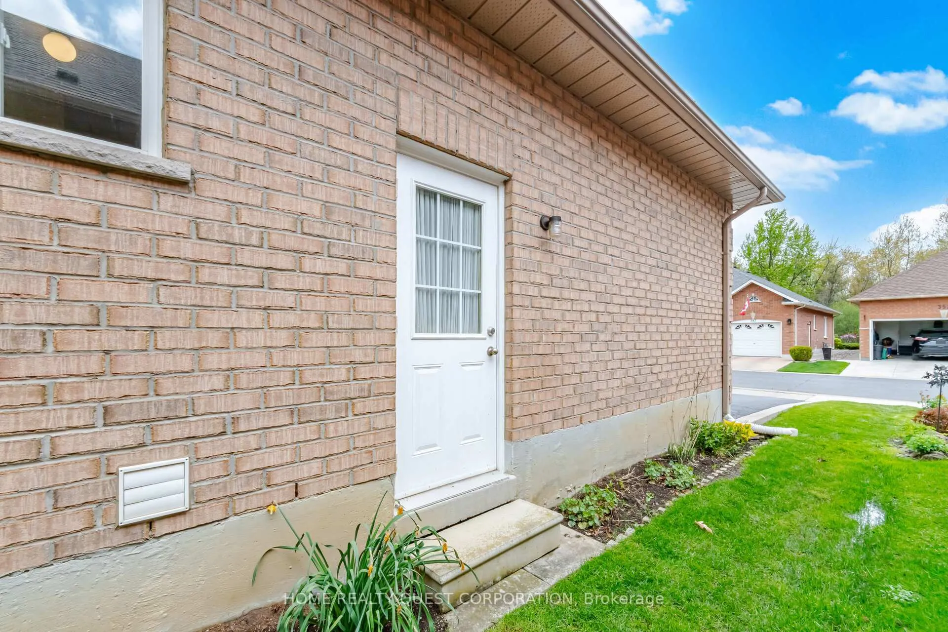 Photo 32 of 346 Centennial Forest Drive, Milton, Timberlea — HOMEH