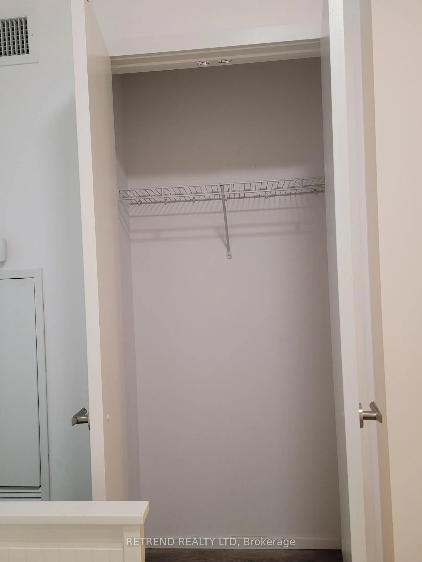 Photo 4 of Unit 204, 5 St. Joseph Street, Toronto, Bay Street Corridor — HOMEH