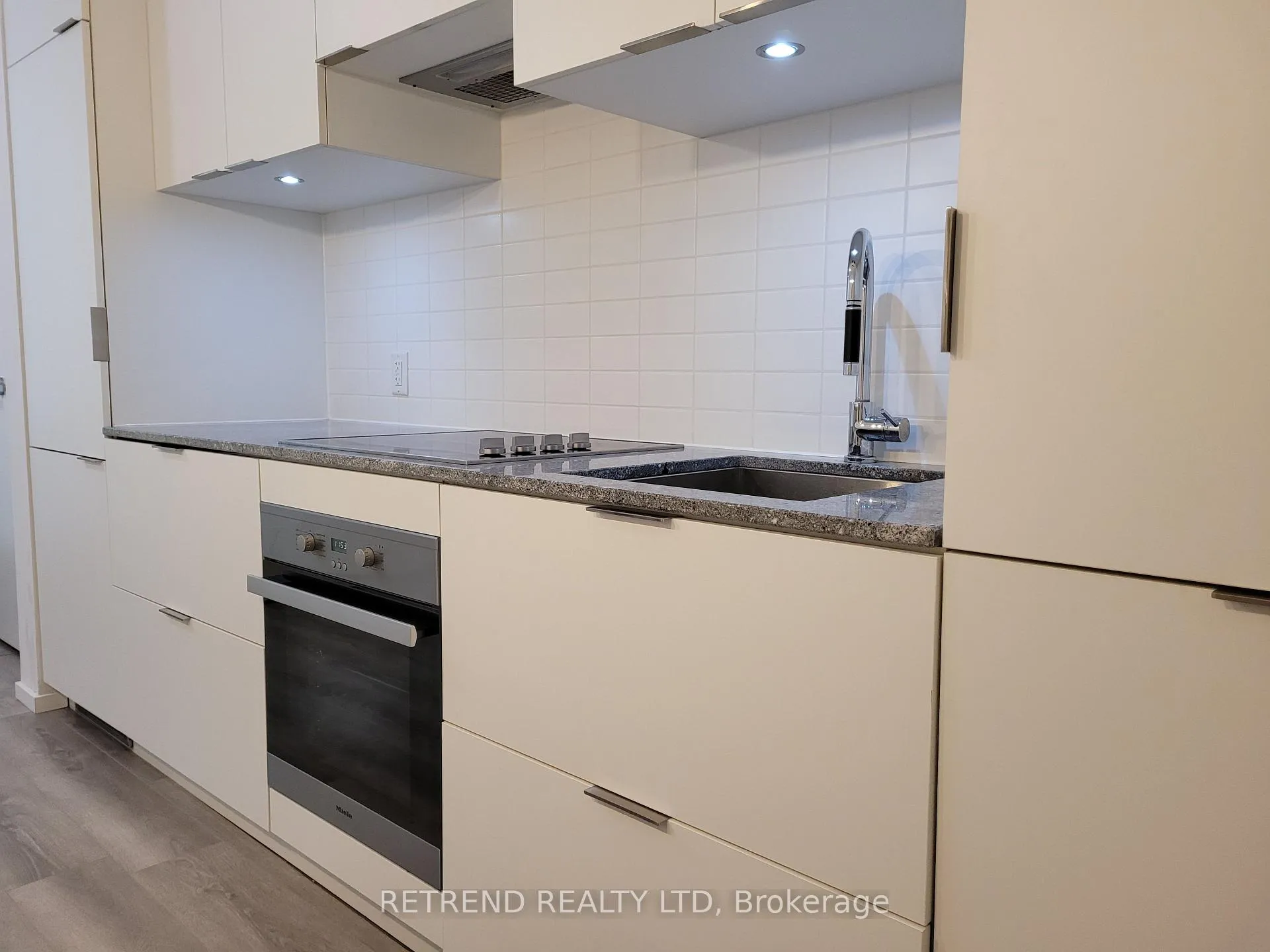 Photo 10 of Unit 204, 5 St. Joseph Street, Toronto, Bay Street Corridor — HOMEH