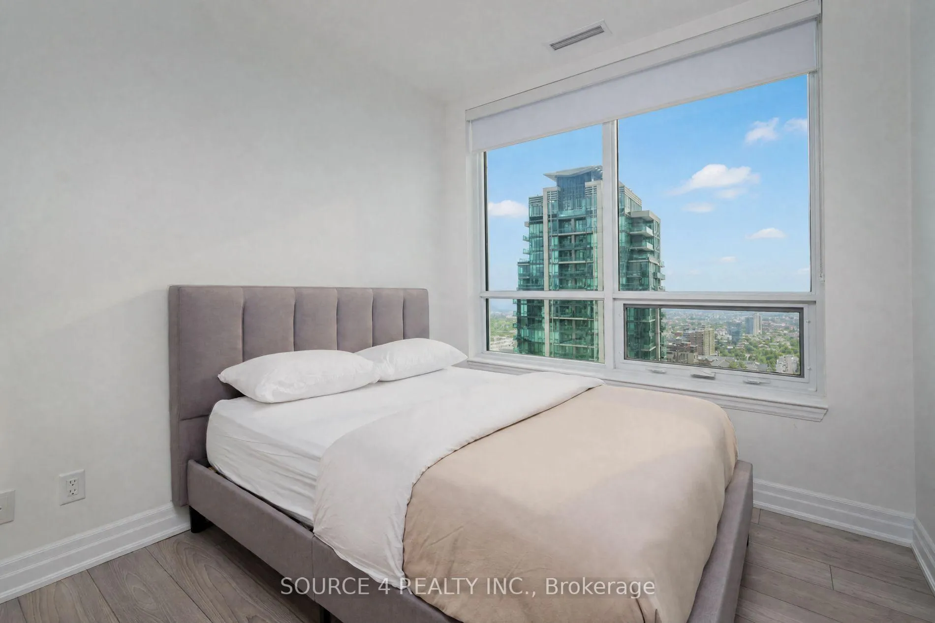 Photo 8 of Unit 2708, 36 Elm Drive W, Mississauga, City Centre — HOMEH