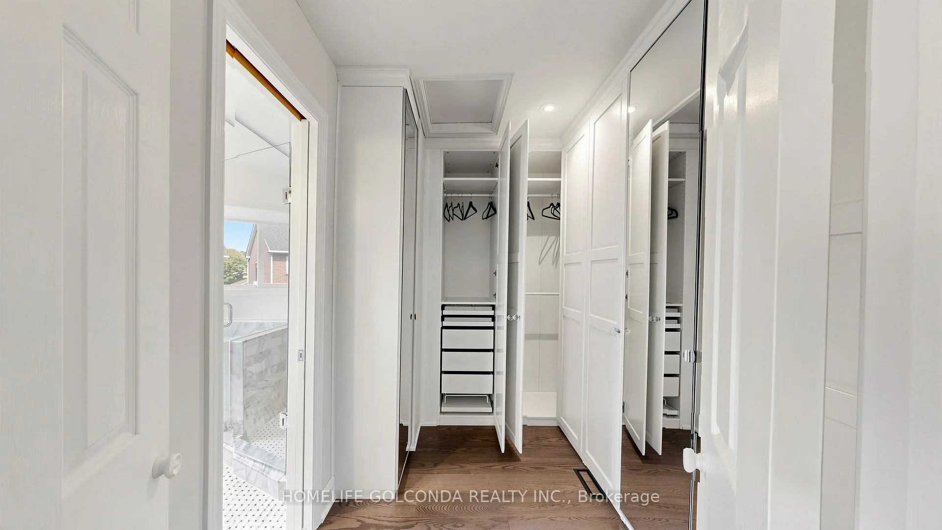 Photo 19 of 19 Thornbury Circle, Vaughan, Crestwood-Springfarm-Yorkhill — HOMEH