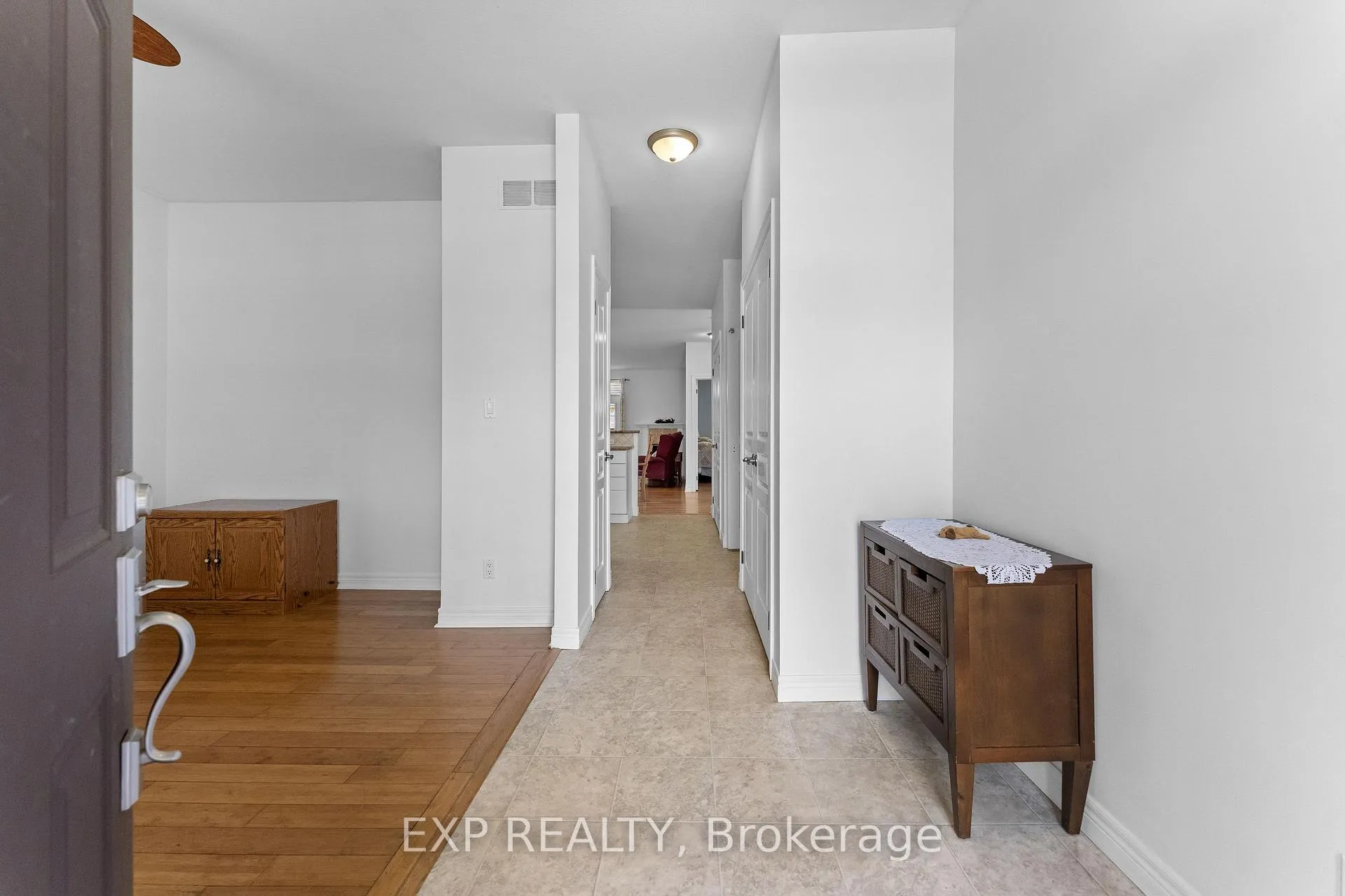 Photo 10 of 4324 Beverley Crescent, Lincoln, Beamsville — HOMEH