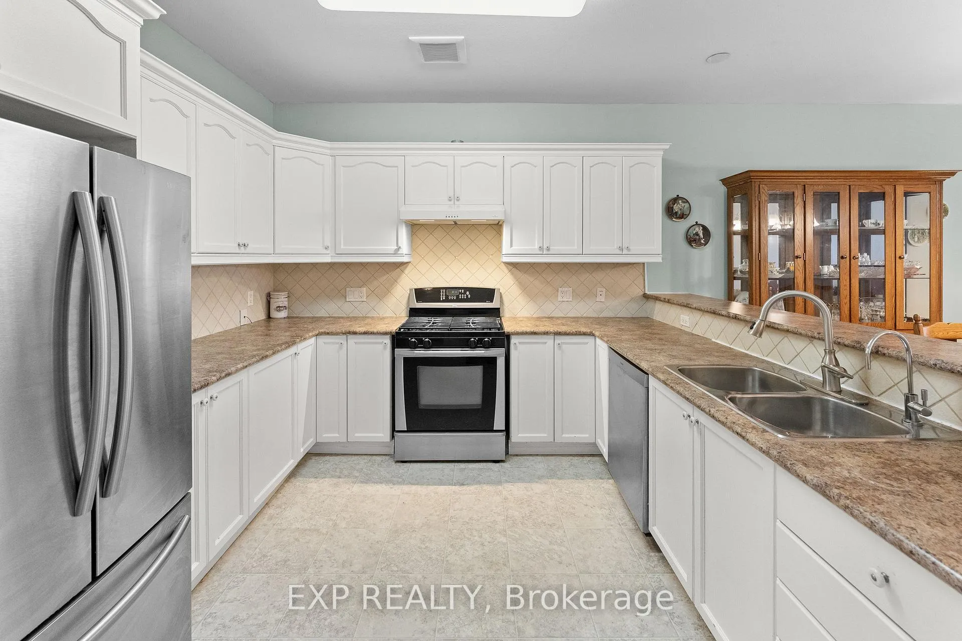 Photo 14 of 4324 Beverley Crescent, Lincoln, Beamsville — HOMEH