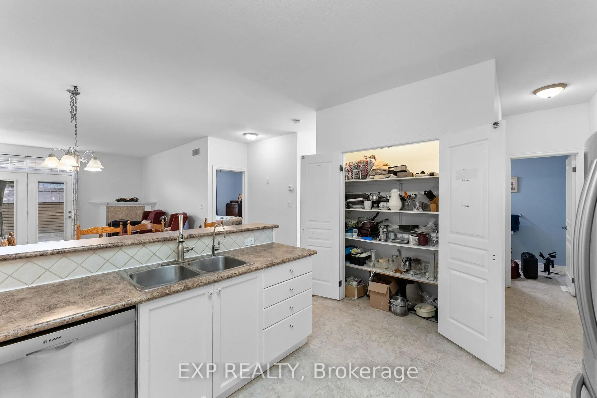Photo 17 of 4324 Beverley Crescent, Lincoln, Beamsville — HOMEH