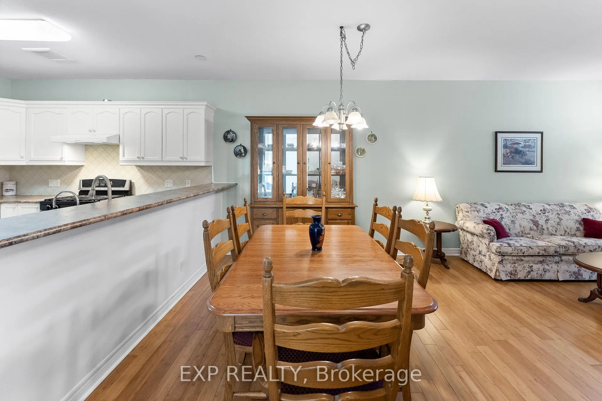 Photo 18 of 4324 Beverley Crescent, Lincoln, Beamsville — HOMEH