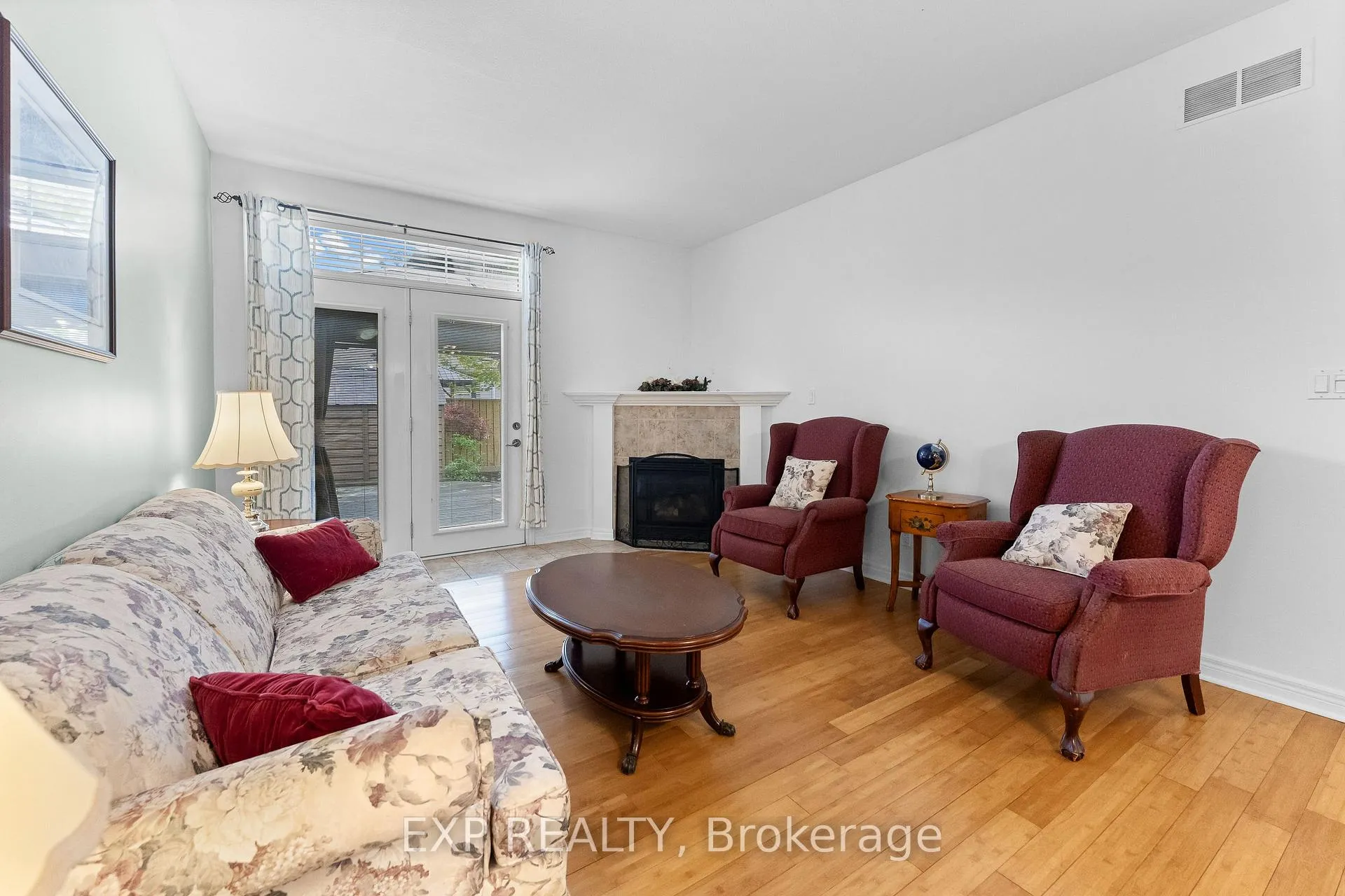 Photo 21 of 4324 Beverley Crescent, Lincoln, Beamsville — HOMEH